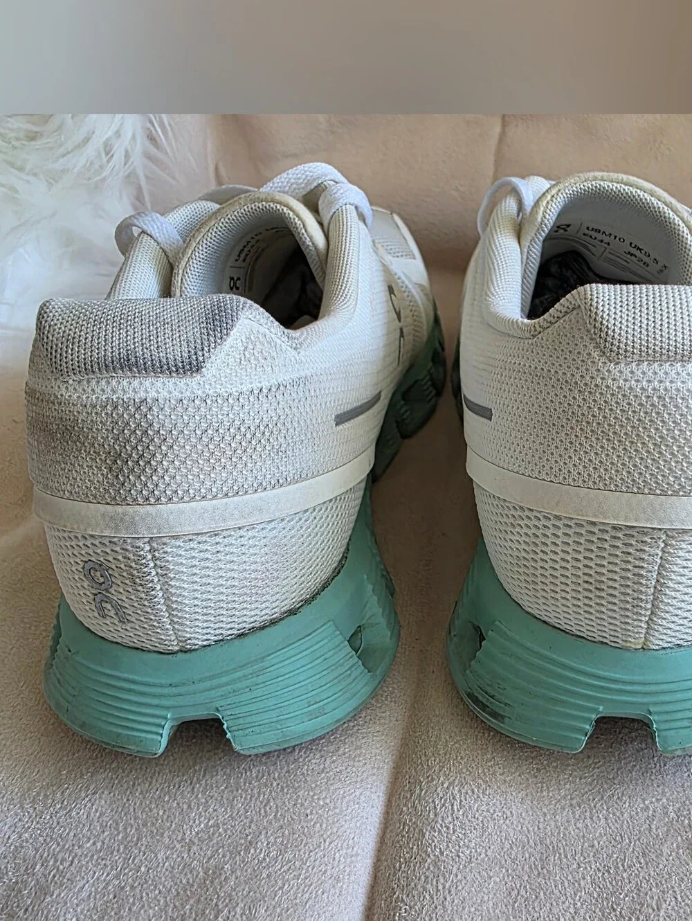 On Cloud 5 Running Shoes/Sneakers Size 10